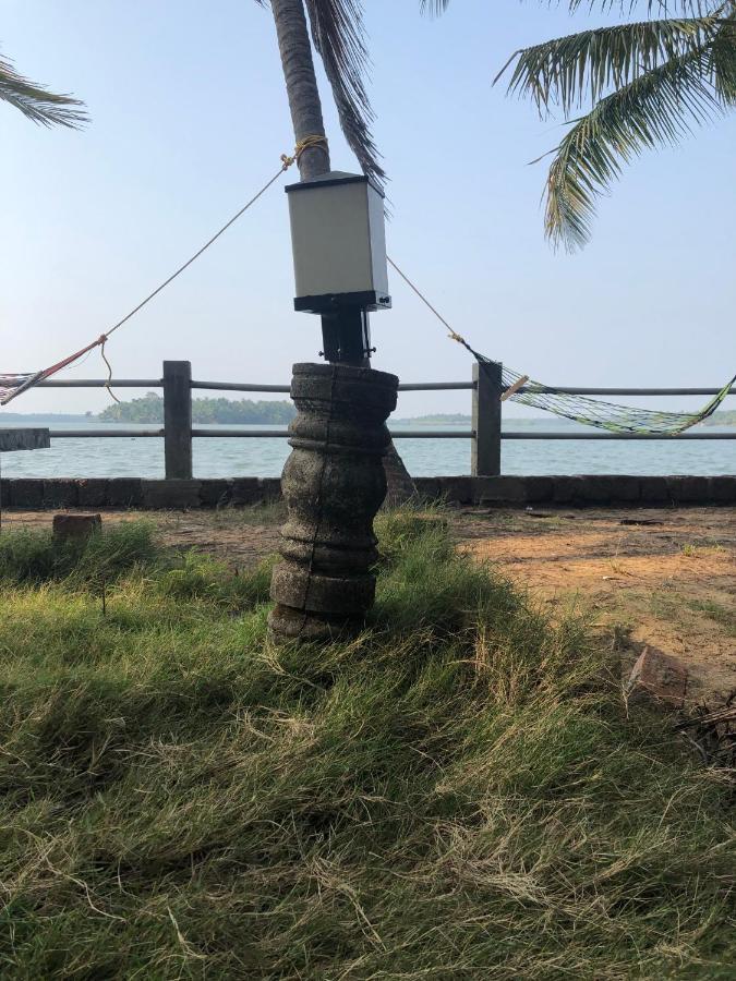 Candlehut Homestay Nileshwar Exterior photo